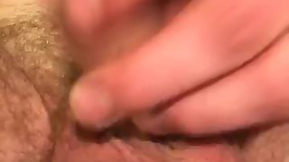 Une jolie video de mon tout petit penis j'ai une manière particulière de me branler hihi xx 3